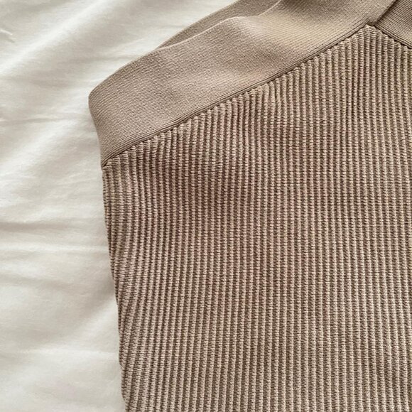 Aritzia Babaton Sculpt Knit Criss Cross Cropped Tank in Fluent Taupe - Picture 6 of 9